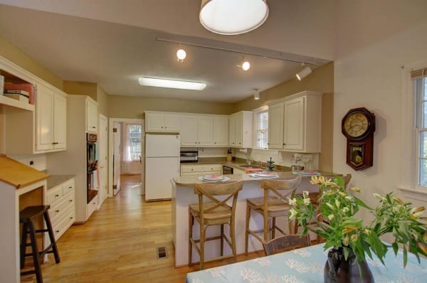 Charleston kitchen before paint